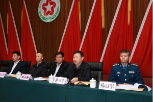 原市委常委、軍分區(qū)政委黃書(shū)華到會(huì)講話(huà)